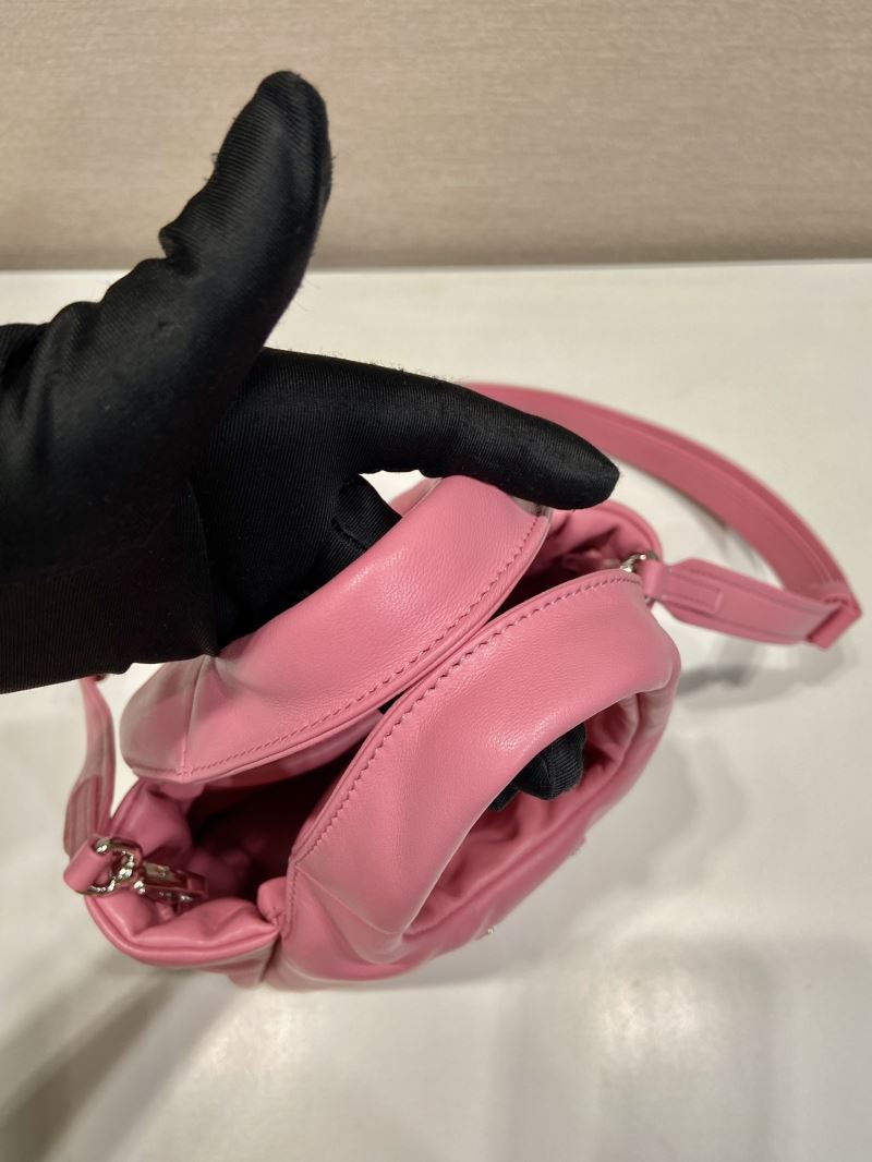 Pra*a tote bags